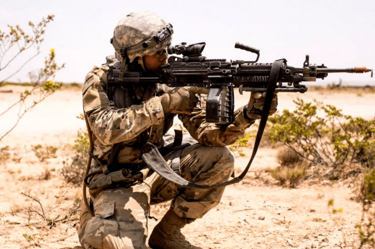 美军与fn公司达成787亿美元合同02购买更多m249轻机枪