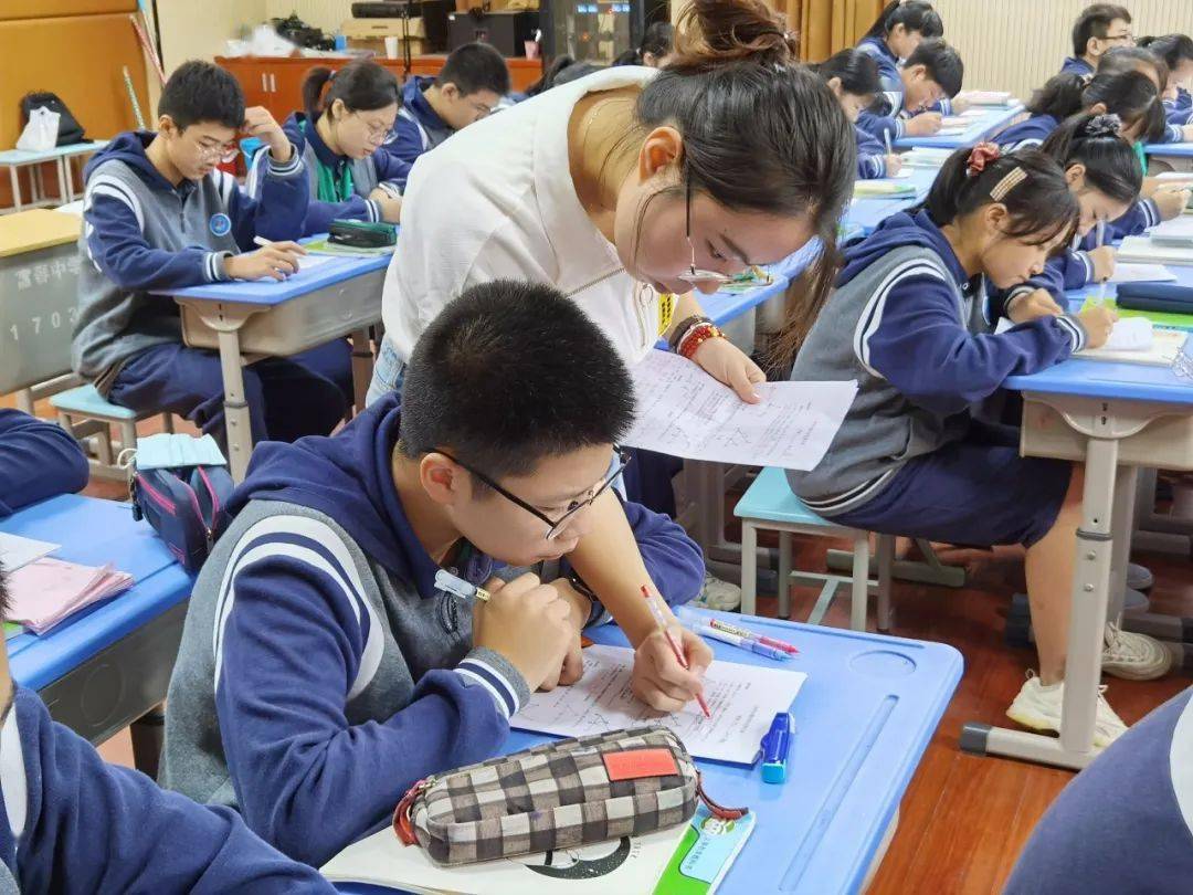 富春中学与鹿山中学互联网义务教育同步课堂活动七