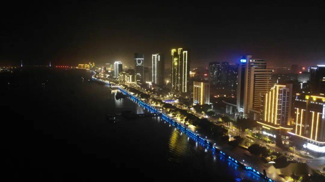 喜迎国庆,内海湾夜游游船复航了!_汕头市