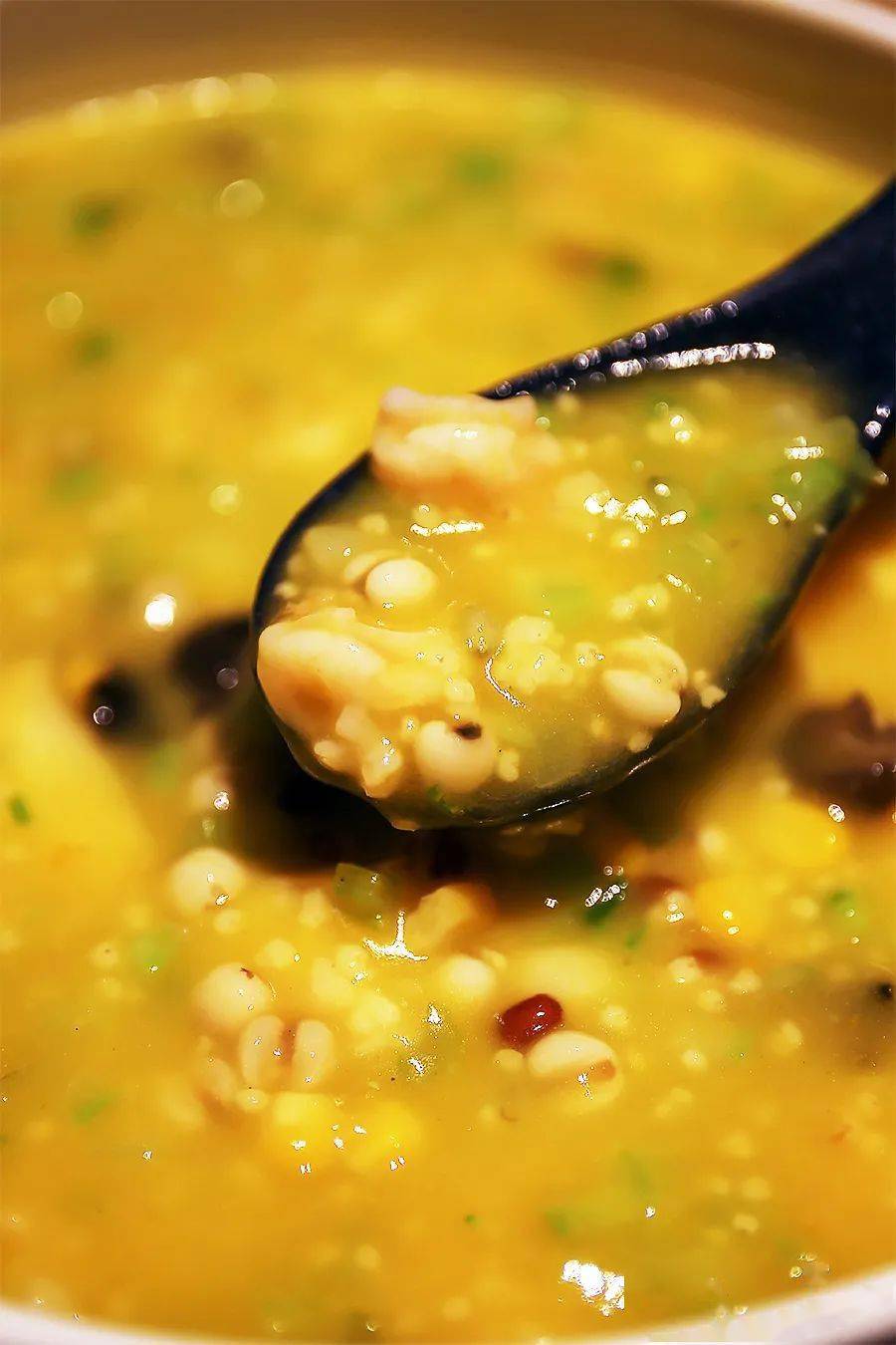 城市里的艺术餐厅,视觉与味觉的双重享受._蓝山