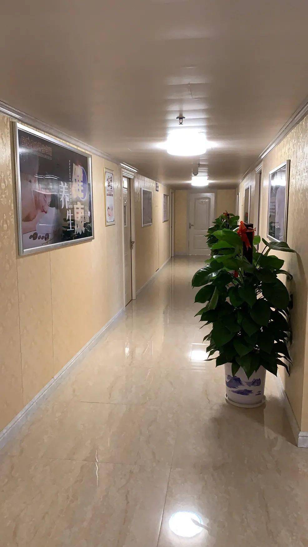 博白一家保健养生会所内部照片流出不简单