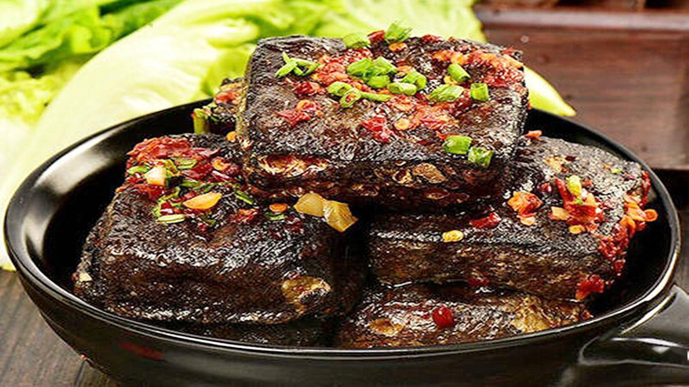 美食湖南,经典小吃湘菜——长沙臭豆腐,尽享舌尖上的美味