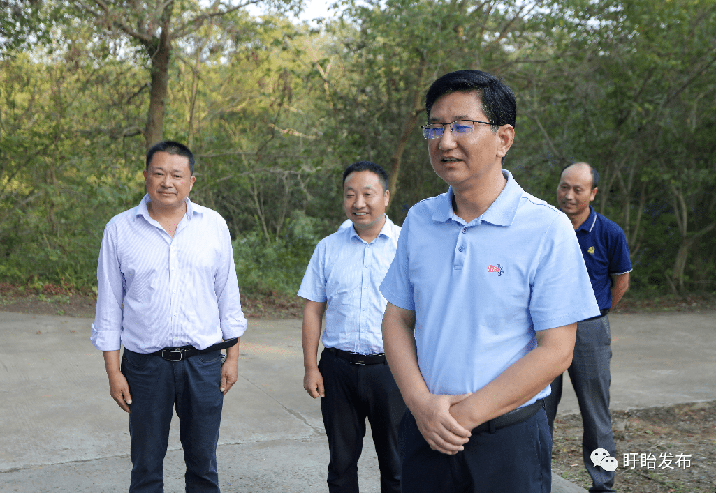 9月26号下午,县委副书记,代县长孙志标赴穆店镇调研经济社会发展工作