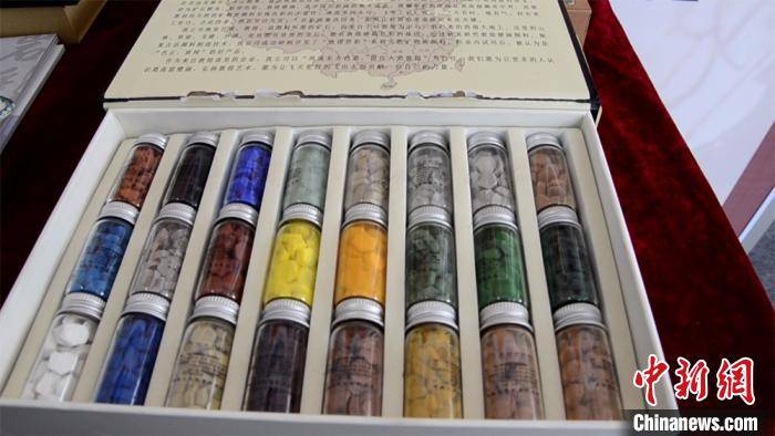 壁画修复"神器"来袭!天然原石变敦煌老颜料_来自