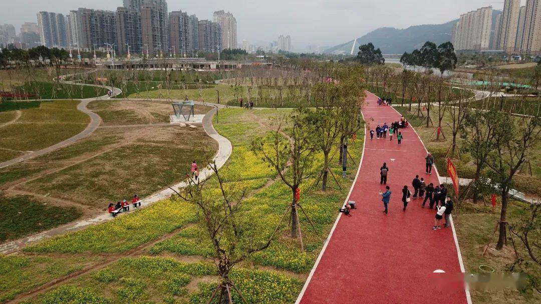 市民休閒公園位於龍江北岸宏路街道石門村和宏路村地界,東鄰龍江生態