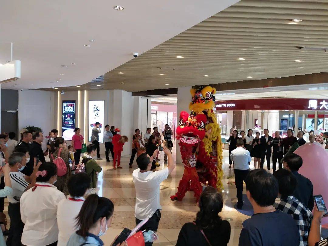 安装公司商业综合体再添力作上海森兰花园城盛大开业