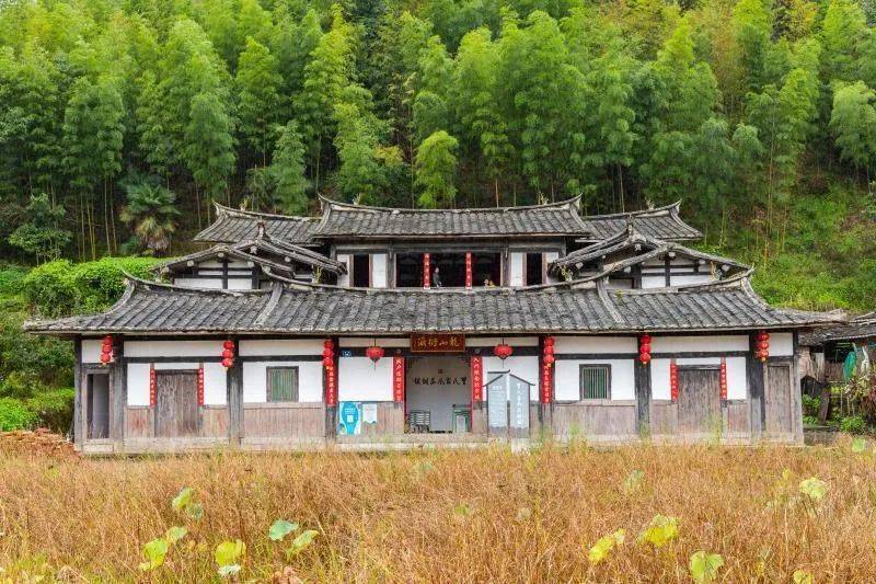 上涌镇大地艺术节让艺术走进乡村