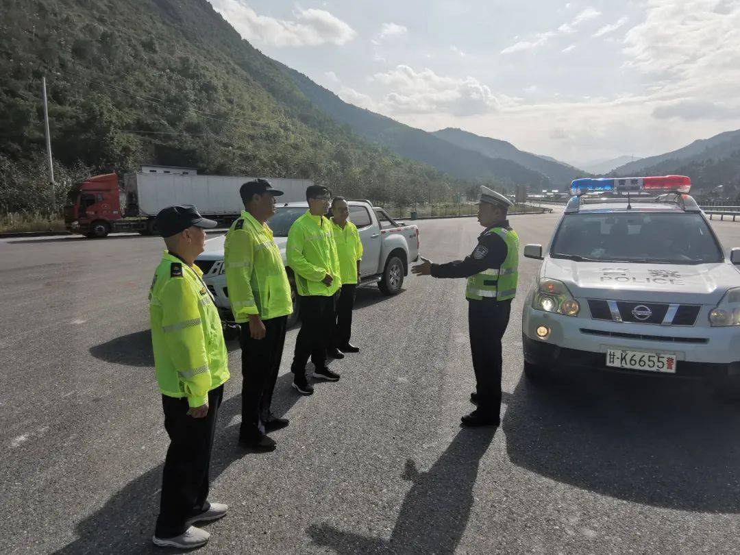 成武所开展"双节"前安全检查联合行动_孟祥康