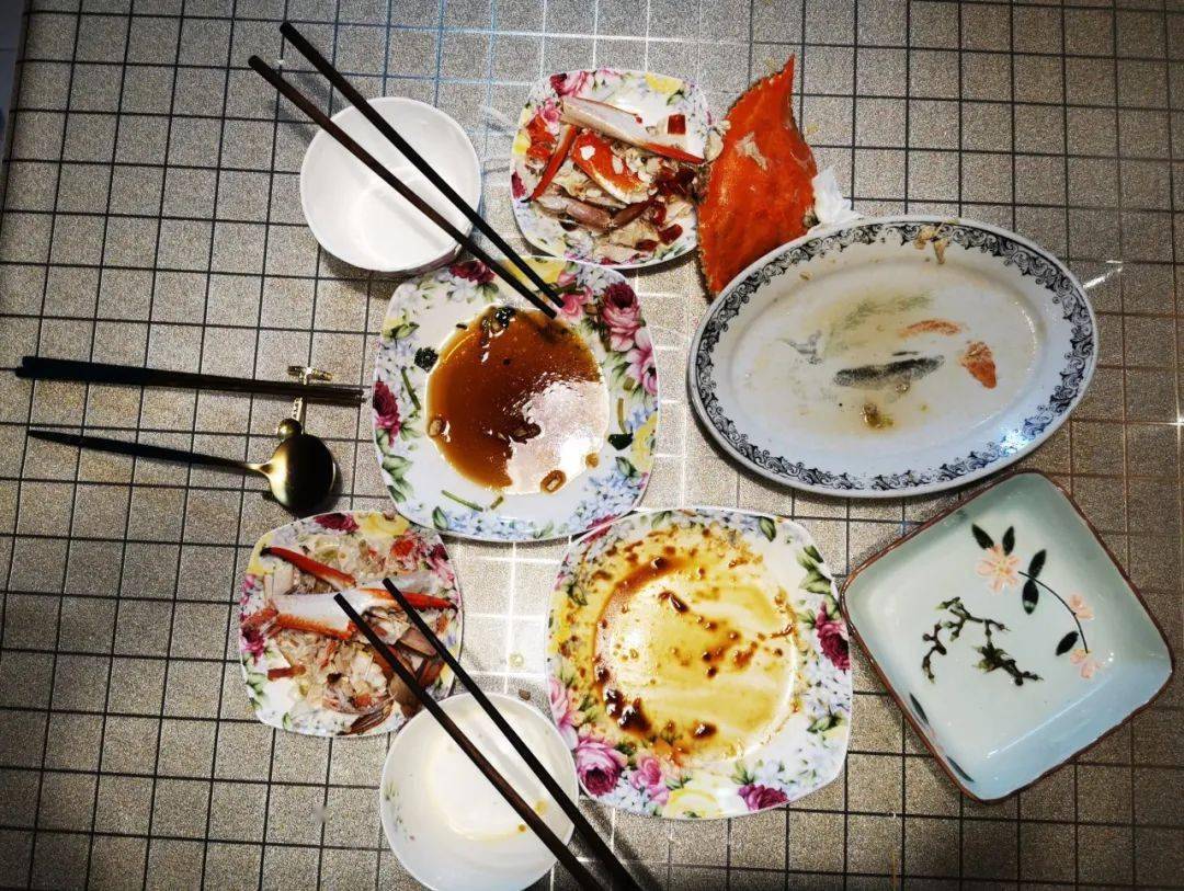 光盘行动从家庭做起一起来看看她们的餐桌和光盘金句吧