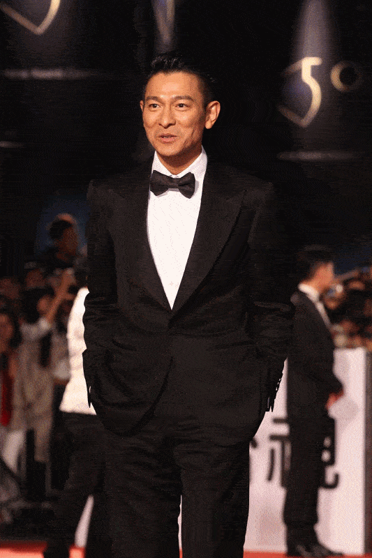 48岁徐峥胖成孕妇65岁陈道明玉树临风自律才是男人最高级的性感