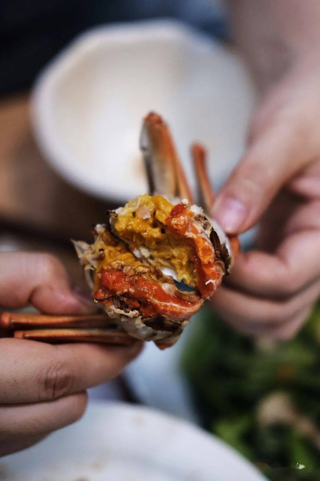 一瓶花雕,半斤糖:闭着眼也能熟醉的大闸蟹