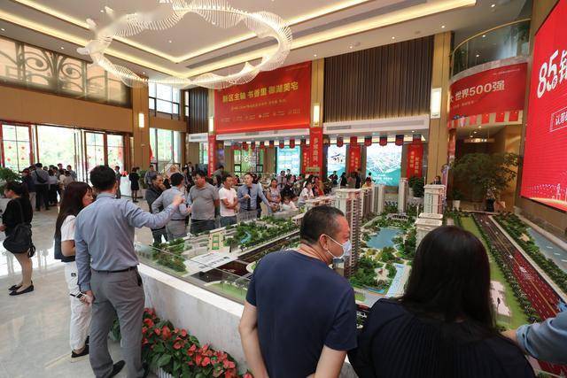 售楼部堪比热门景区恒大钜惠热销引爆十一黄金周