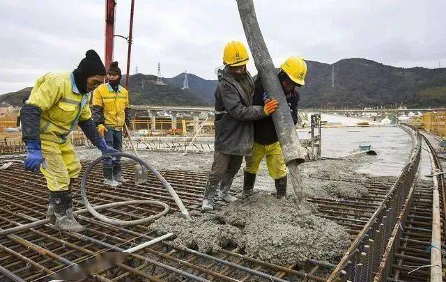 农村建房,顶板浇灌完后,几天可以上料接着作业?_混凝土