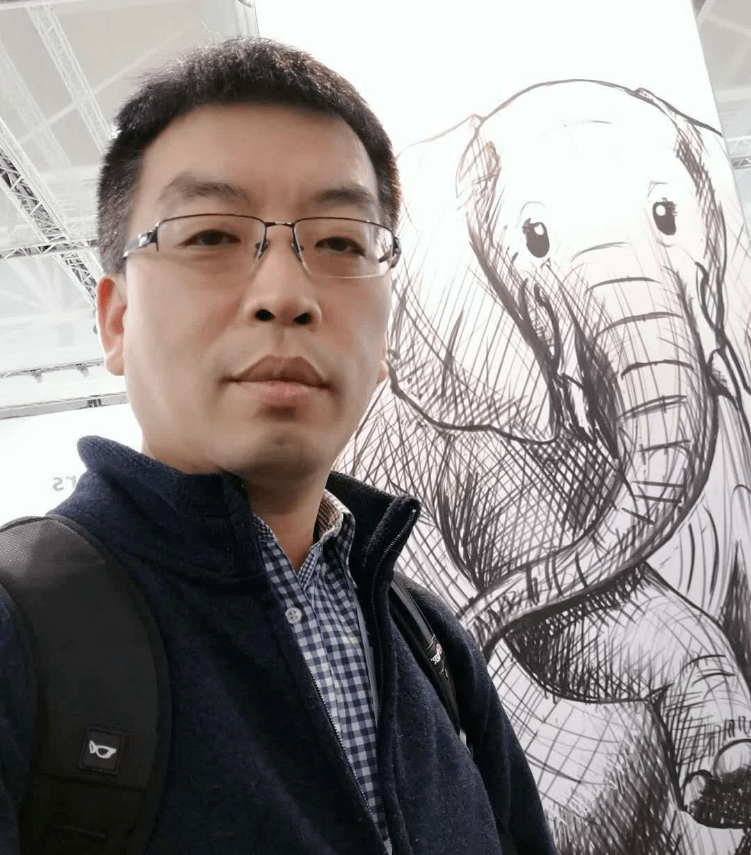 你好象人物圣象大客户中心韩海峰坚持做对的事