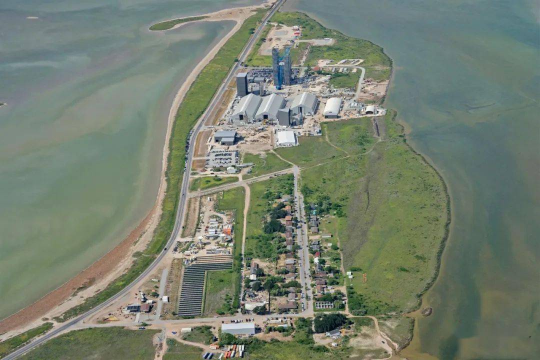 博卡奇卡(boca chica)位于美墨界河rio grande入海口冲积平原,州政府