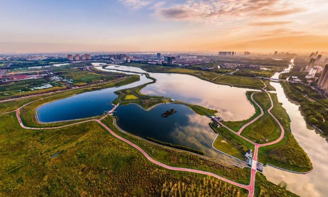 抓住长假的尾巴快跟梓洋打卡秀洲八景之秀湖灯影绿水连波湖岸秀千灯影