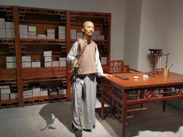 沧州博物馆内精品——纪晓岚文具箱