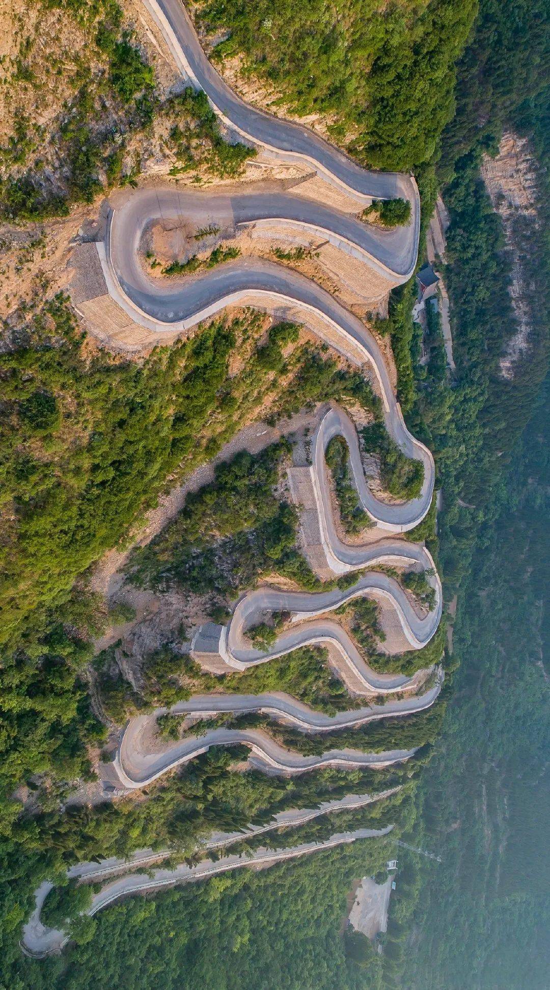 潍坊这4条颜值爆表的小众自驾公路,翻山越岭,藏着太多未知的风景