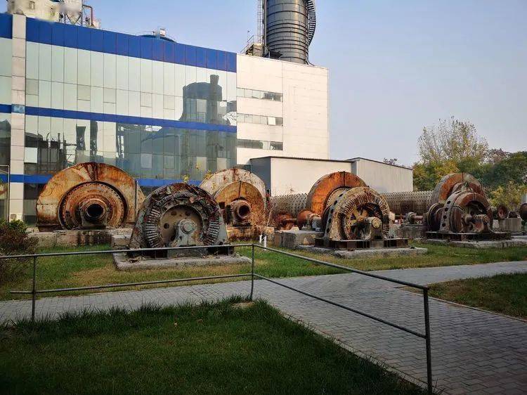 北京市琉璃河水泥厂5. 内蒙古自治区西卓子山水泥厂4.