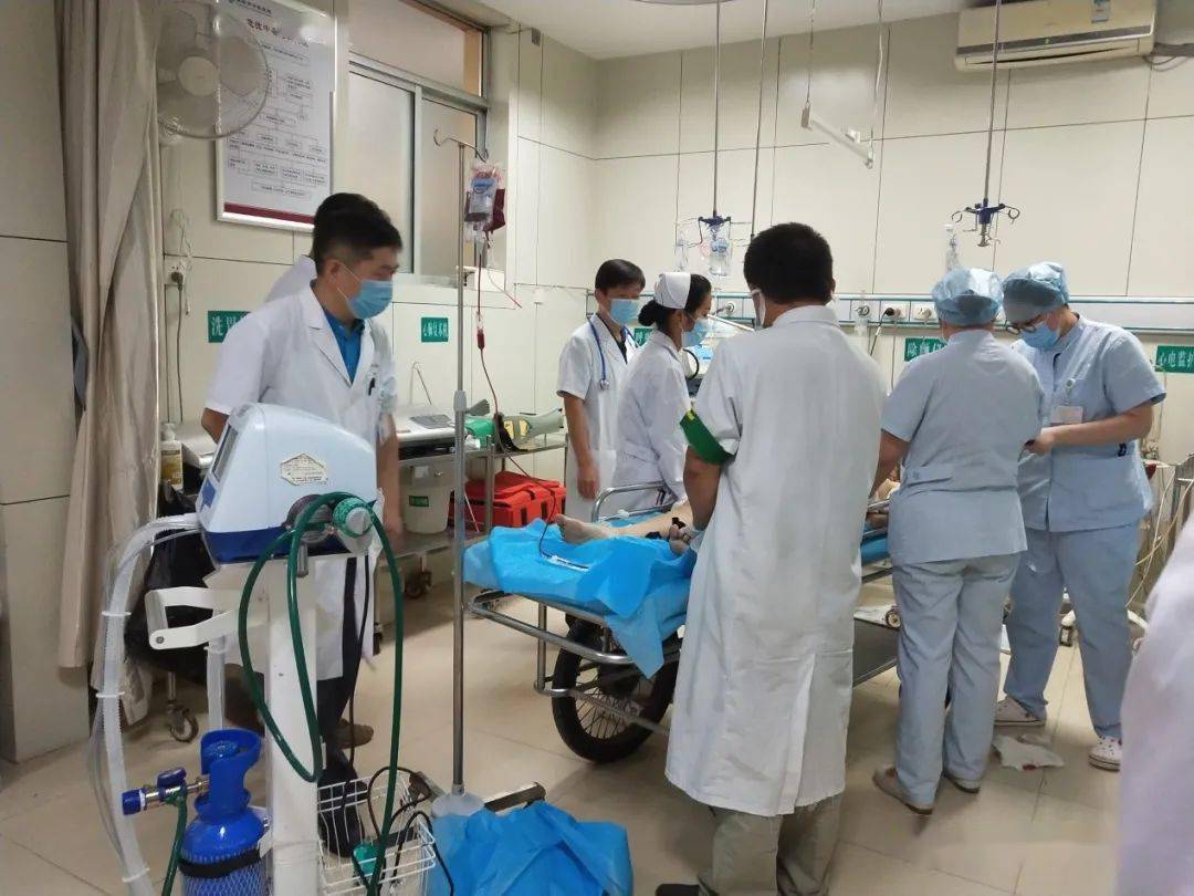 生命的接力泰安市中医医院急诊医学中心联合多科室成功救治一名因交通