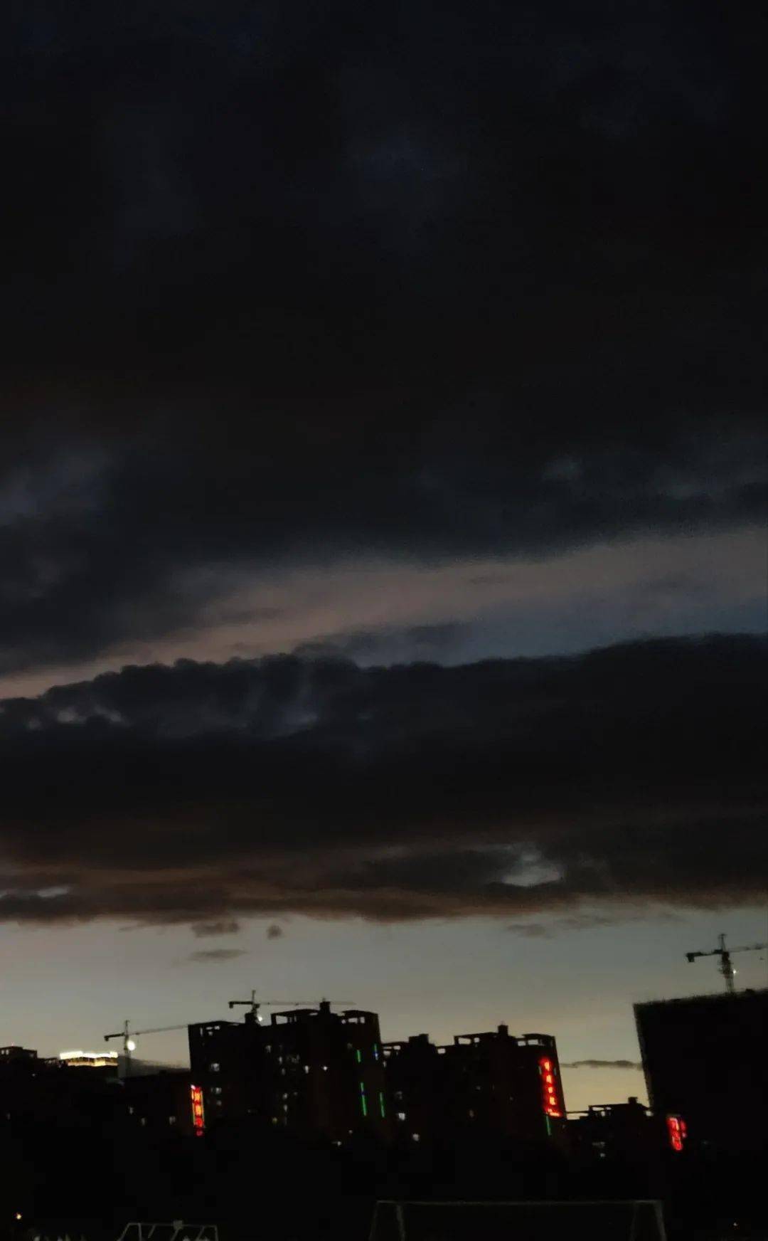 云师大夜晚的天空总是很美湖北的我来到云师读心理专业既是是机缘巧合