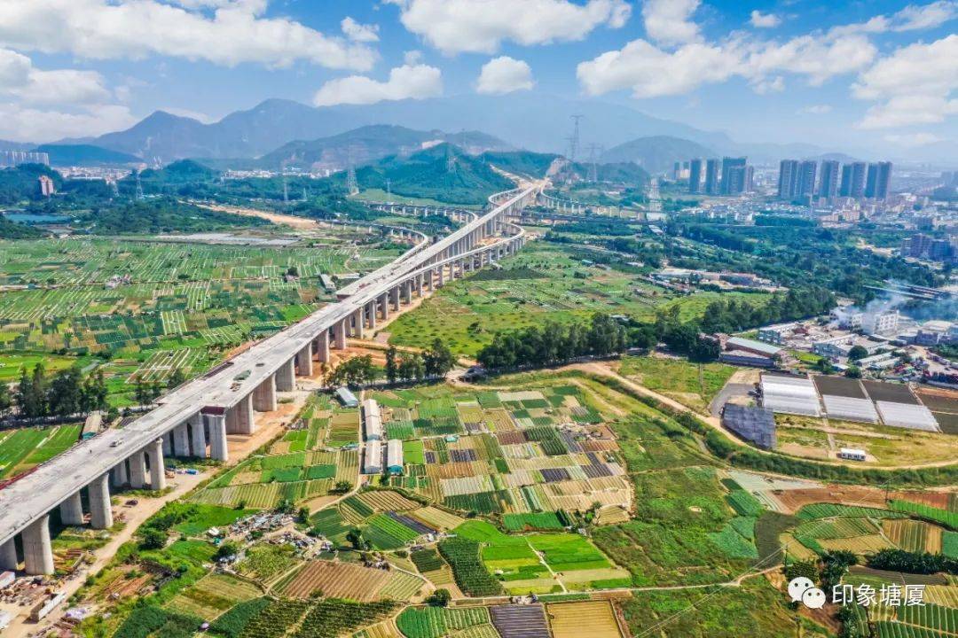 看看赣深铁路的各项进展实地踏访建设工地请跟着小编的脚步下面先上