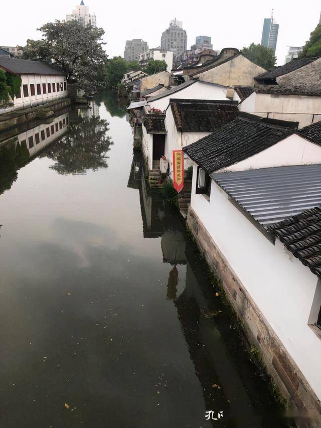 前天卖出一本2000年杭州新华书店买的桑行之的说砚