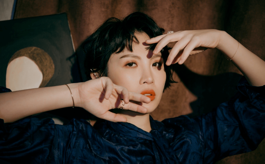 清澈纯净每个人心中都有一个香格里拉黄玠魏如萱尤克里里指弹演示教学