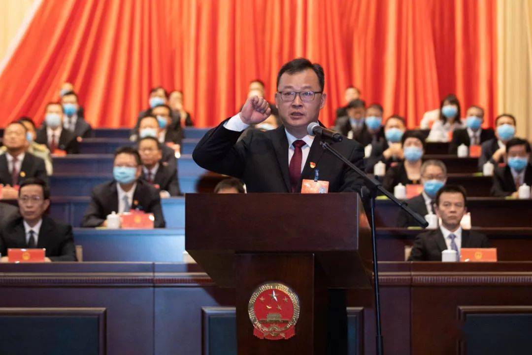 快讯张新怿当选福清市市长