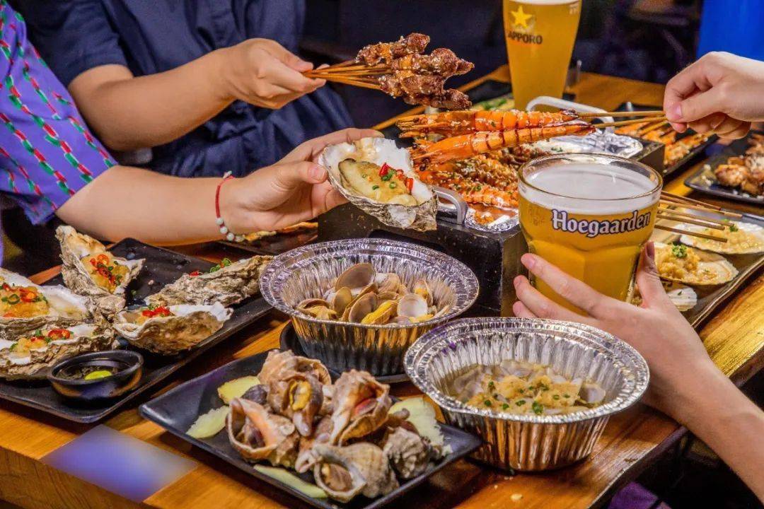 喝酒撸串燥起国潮烧烤店5折吃肉羊肉串仅21元