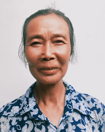 李飞风,女,今年68岁,家住龙下乡虎条村诗前组,是一个普通的农村妇女