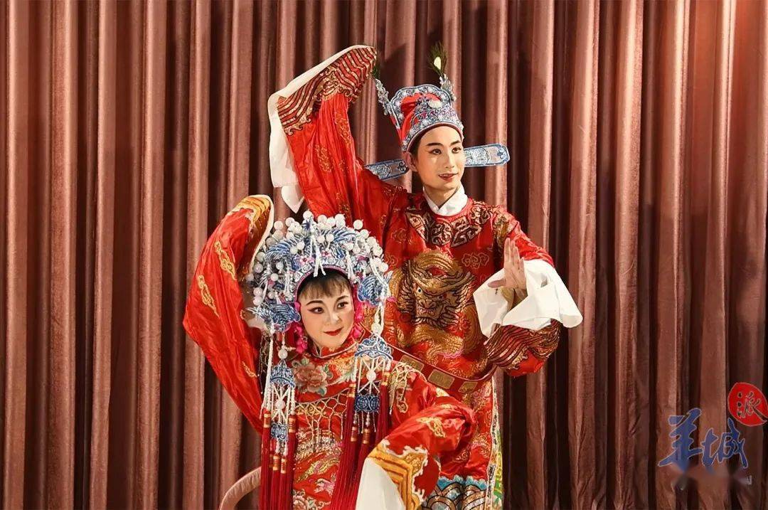 潮剧"京城会"△汕头民俗活动△澄海玩具生产△汕头美食融湾建带正