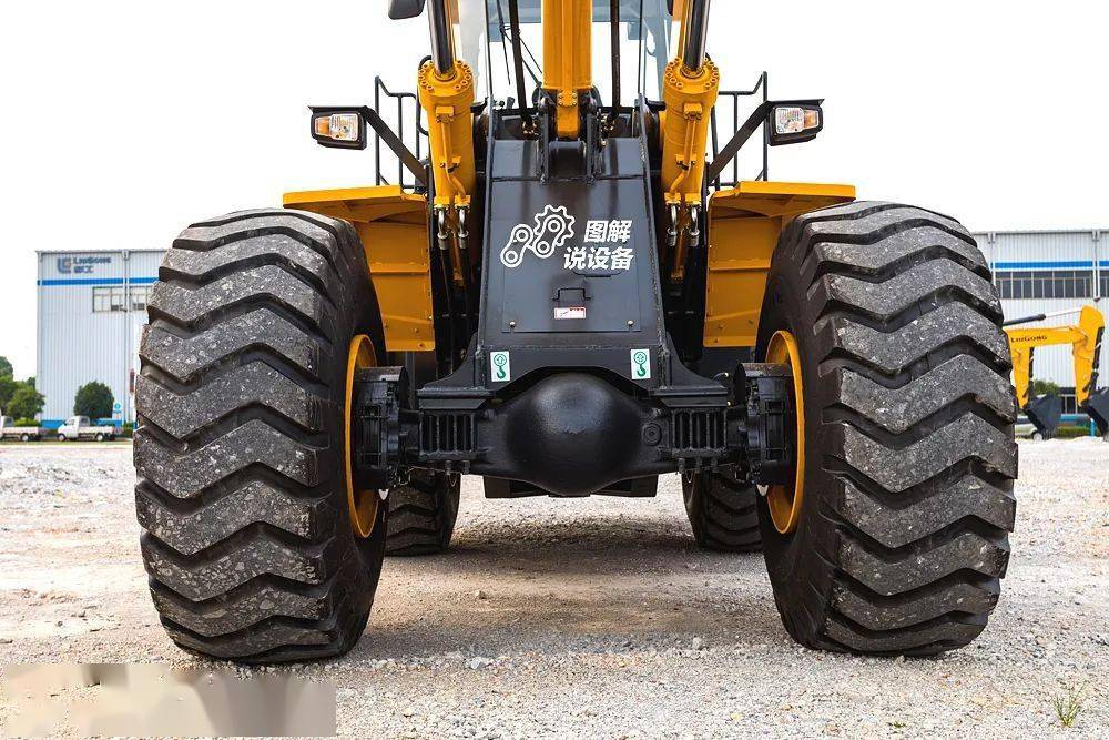 柳工clg862h标配德国zf全自动电控定轴式变速箱,这款变速箱针对中国