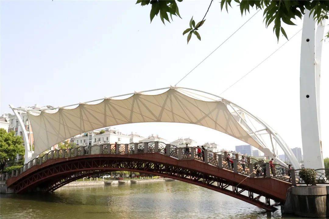 高颜值!萧山这座景观桥改造后又可以通行啦,晚上走起