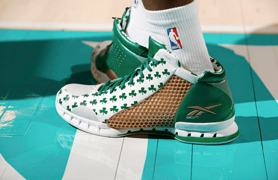 而从历史传承角度来看,vertical系列有坎普,弗朗西斯,杰拉德·格林等