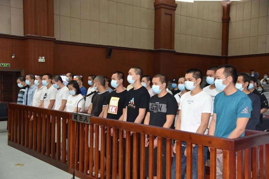 主犯判25年石屏县首例涉黑案一审宣判