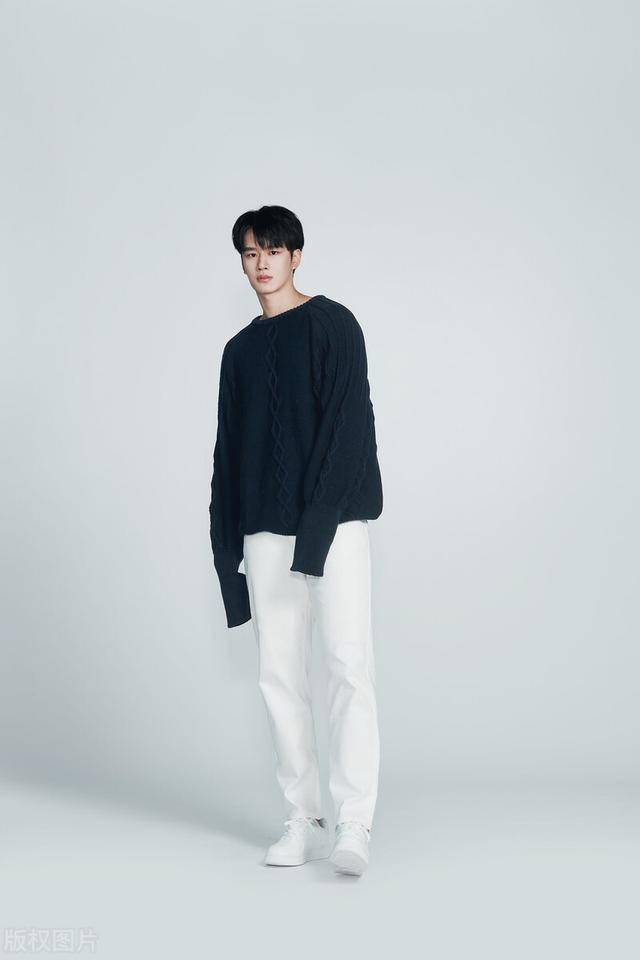 专访篮球"小奶狗"刘昊源,打球"聪明"有窍门,偶像一直是科比_手机搜狐