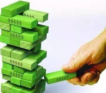 只有拥有股权的高度集中股东才能绝对控股