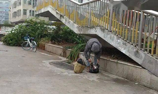 炒口罩机赔光15年积蓄妻离子散昔日老板流落街头