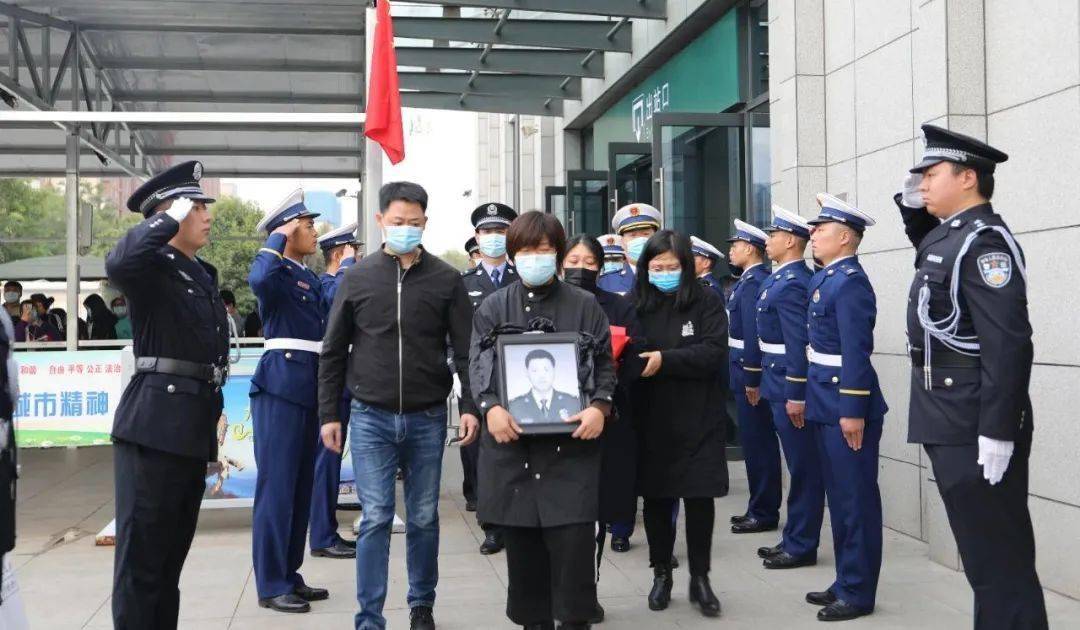 消防烈士王建"回家"了!