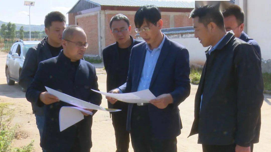 刘贵明督查各乡镇脱贫攻坚重点工作