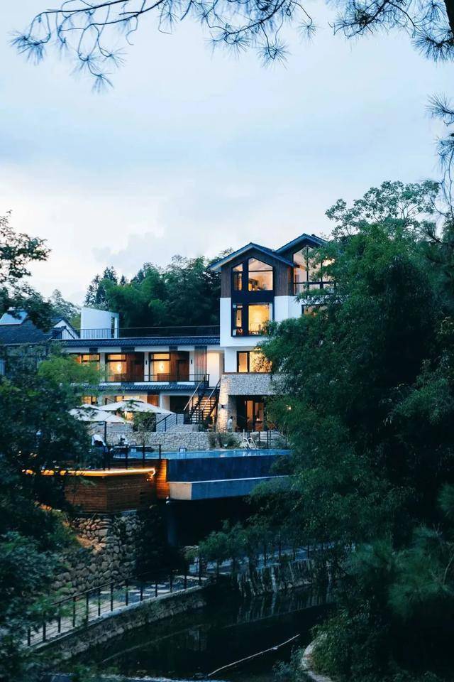 藏在安吉这座竹林绿海里的避世民宿还有网红泳池丨尧珈清水谷