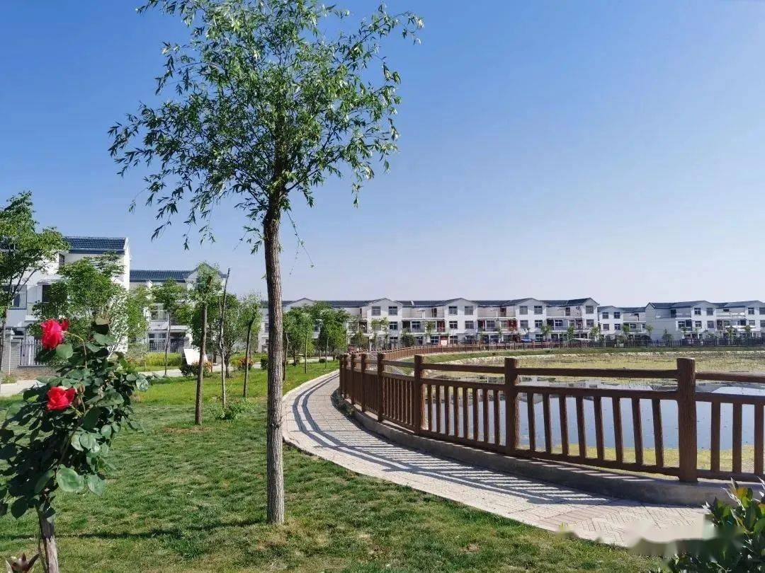 明港镇加强农村人居环境整治打造多彩美丽乡村