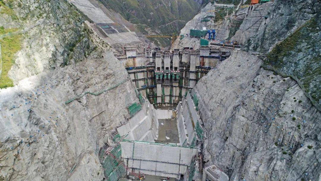 杨房沟水电站是我国首个采用epc建设模式的百万千瓦级大型水电项目,被