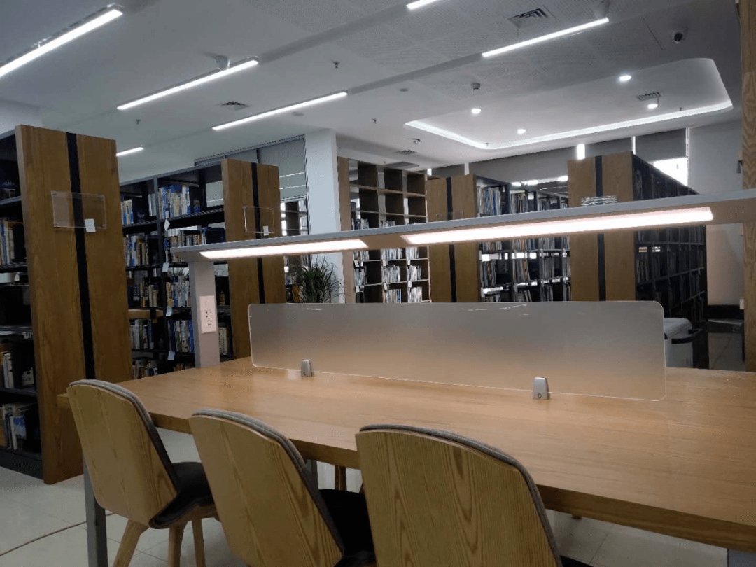 玉林市图书馆新馆今日开馆进馆有礼还可抢红包