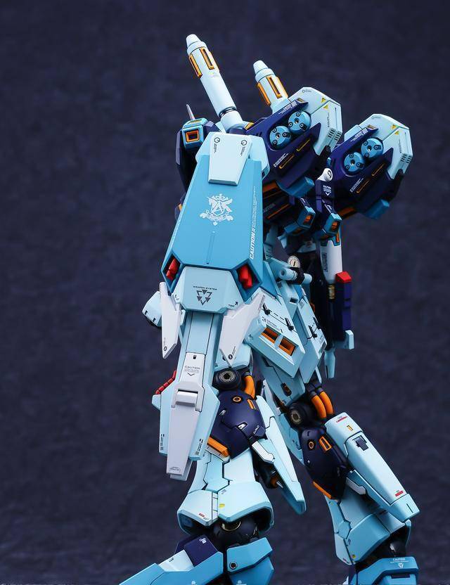 根大木秀:rg rx-94 i 量产型牛高达 i装备_的武器