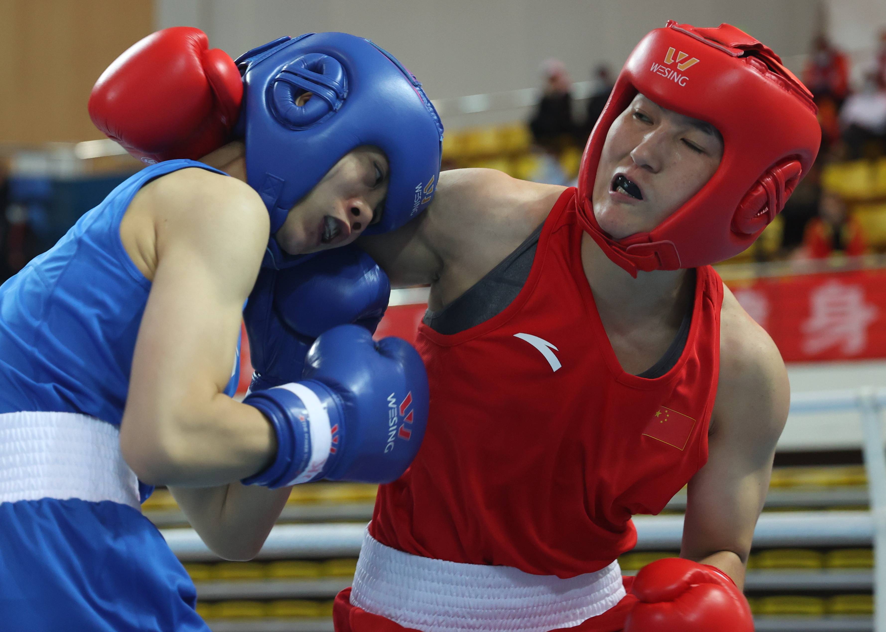 拳击全国女子锦标赛尹军花夺得57公斤级冠军