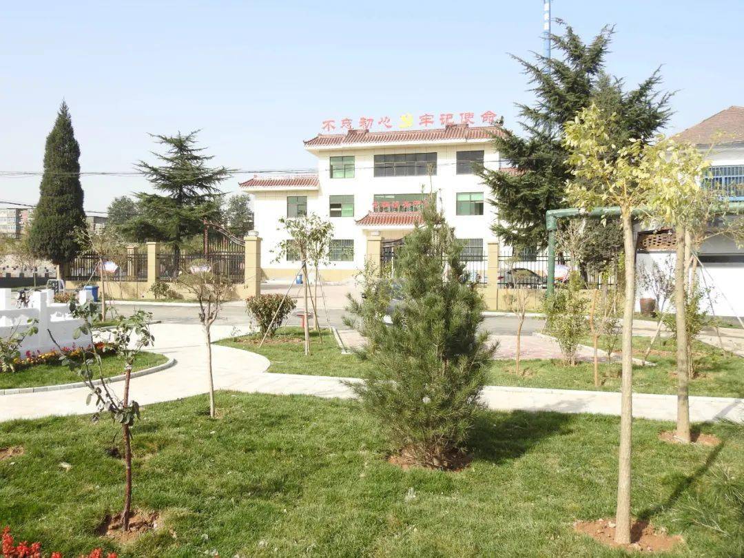 市政协专题视察农村人居环境整治和企业周边环境治理工作