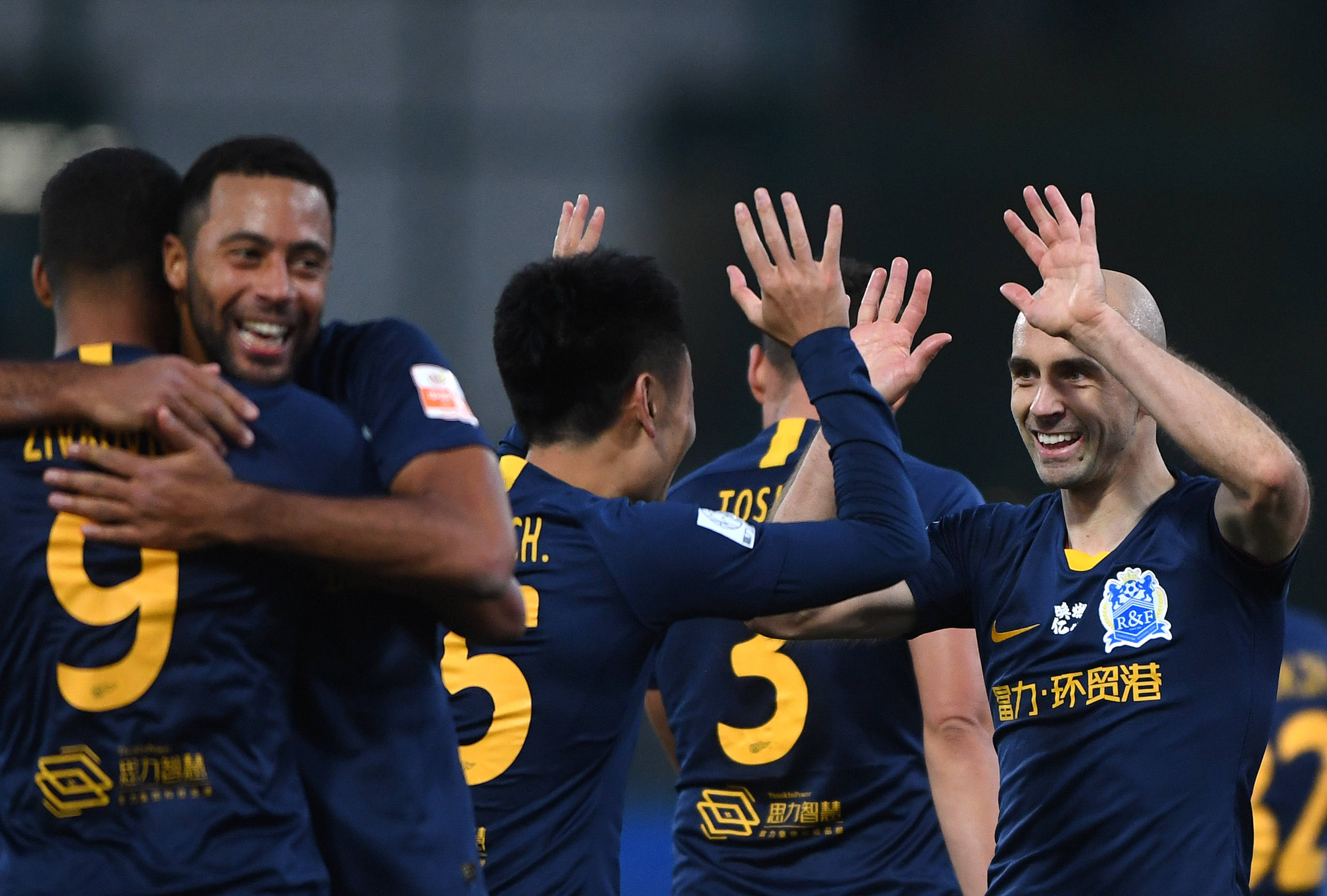 足球——中超:广州富力保级成功