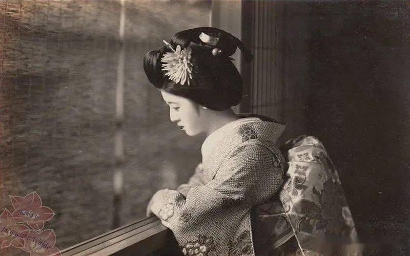 20世纪初日本京都的绝美艺伎老照片一组共赏
